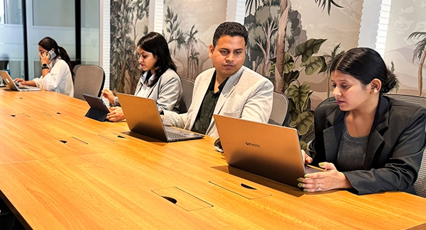 Technology & Connectivity